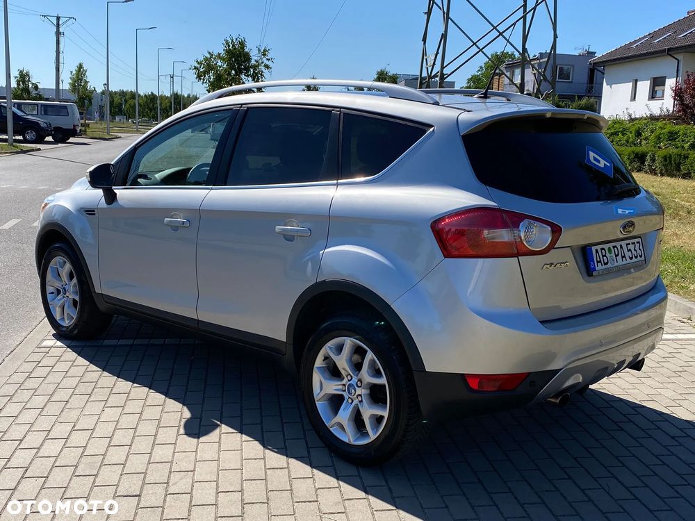 Ford Kuga 2.0 TDCi 4x4 Titanium - 3