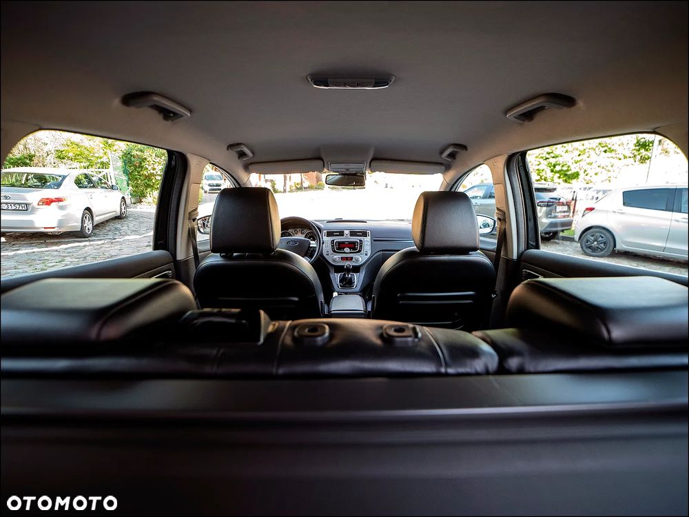 Ford Kuga - 33