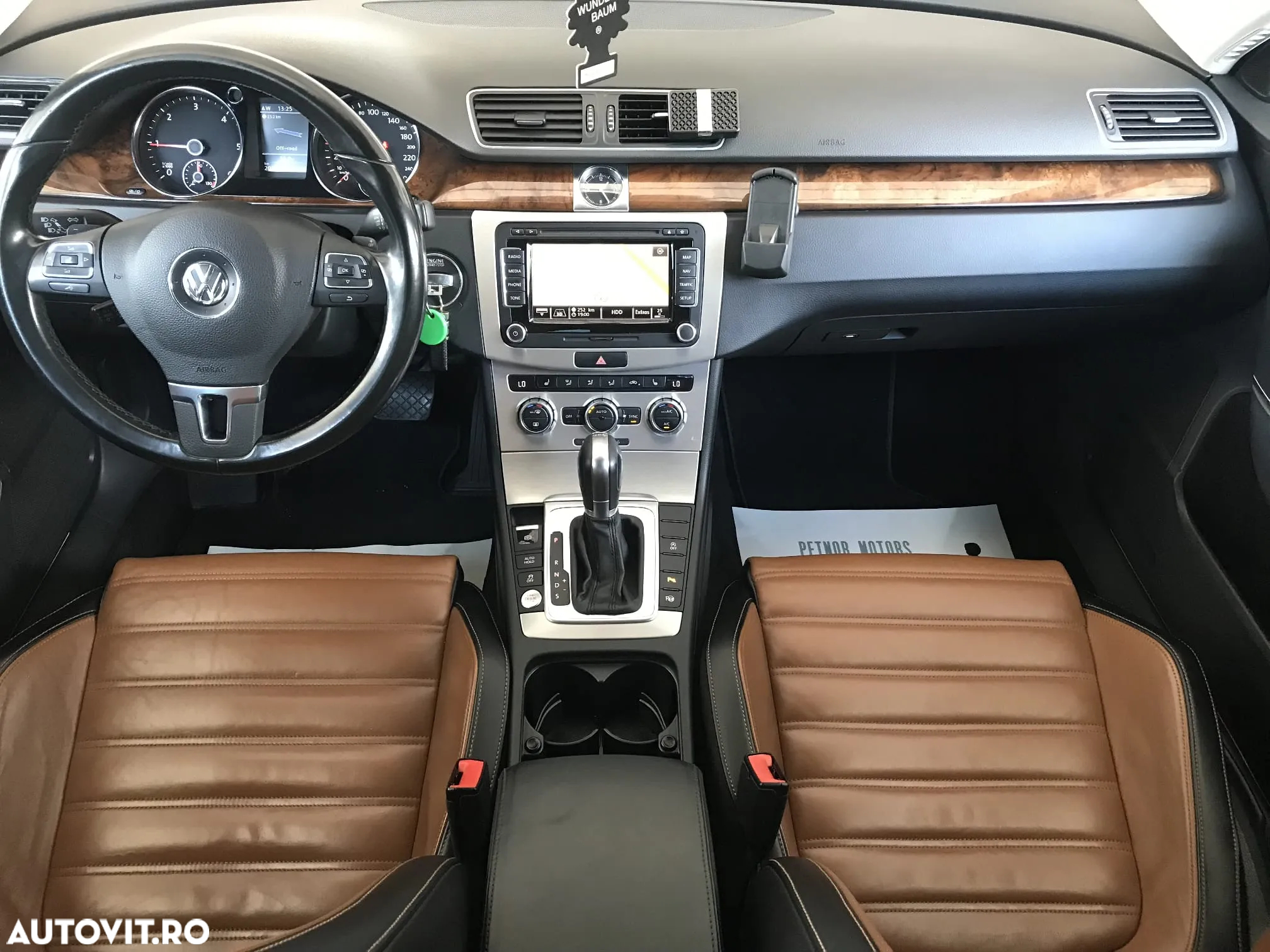 Volkswagen Passat 2.0 TDI DSG BlueMotion Technology Highline - 5