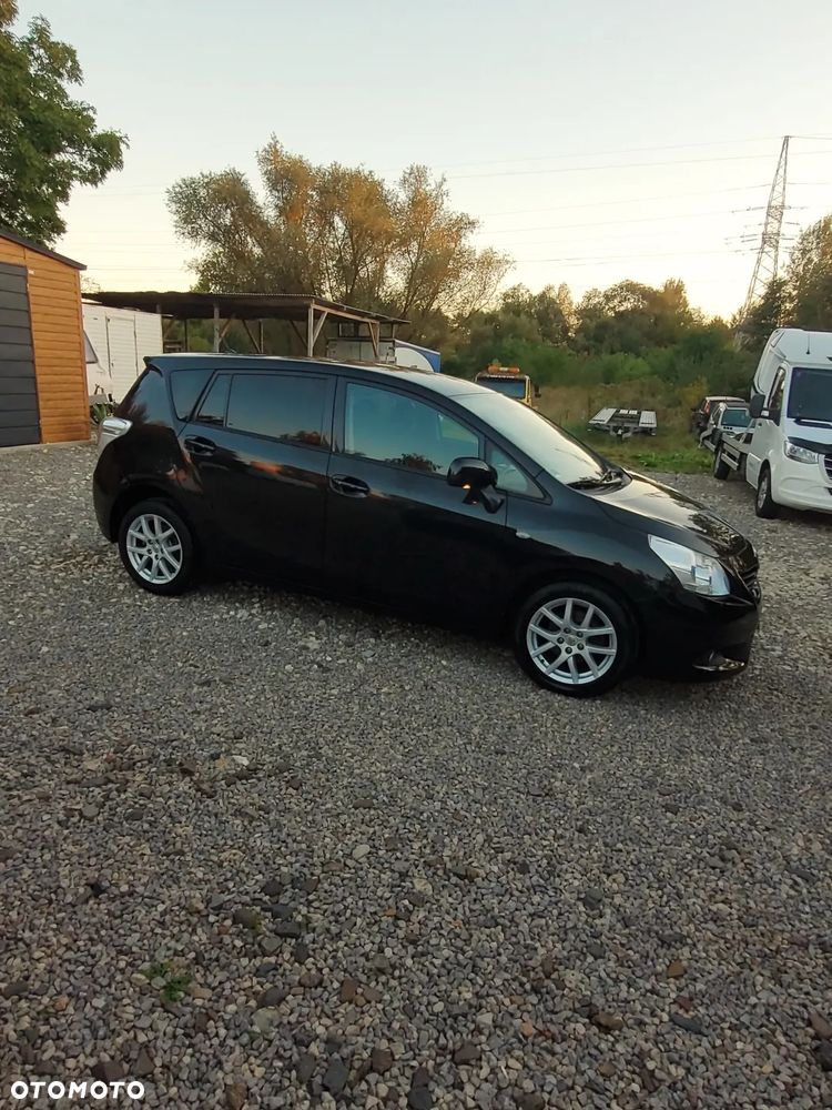 Toyota Verso - 33