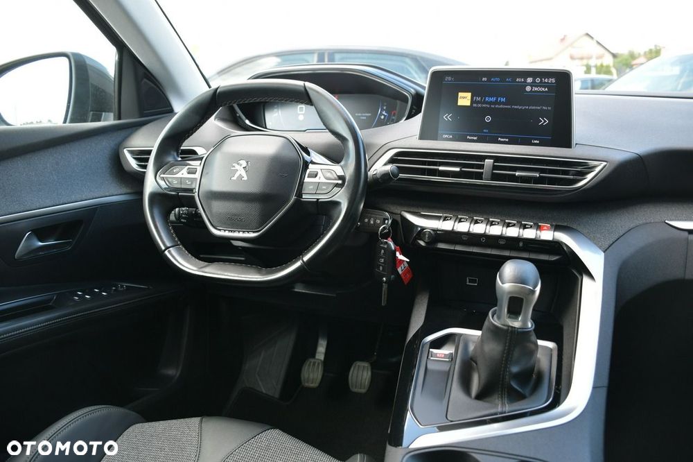 Peugeot 5008 1.5 BlueHDi Allure Pack S&S - 22