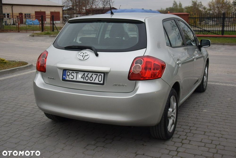 Toyota Auris 1.6 VVT-i Team - 7
