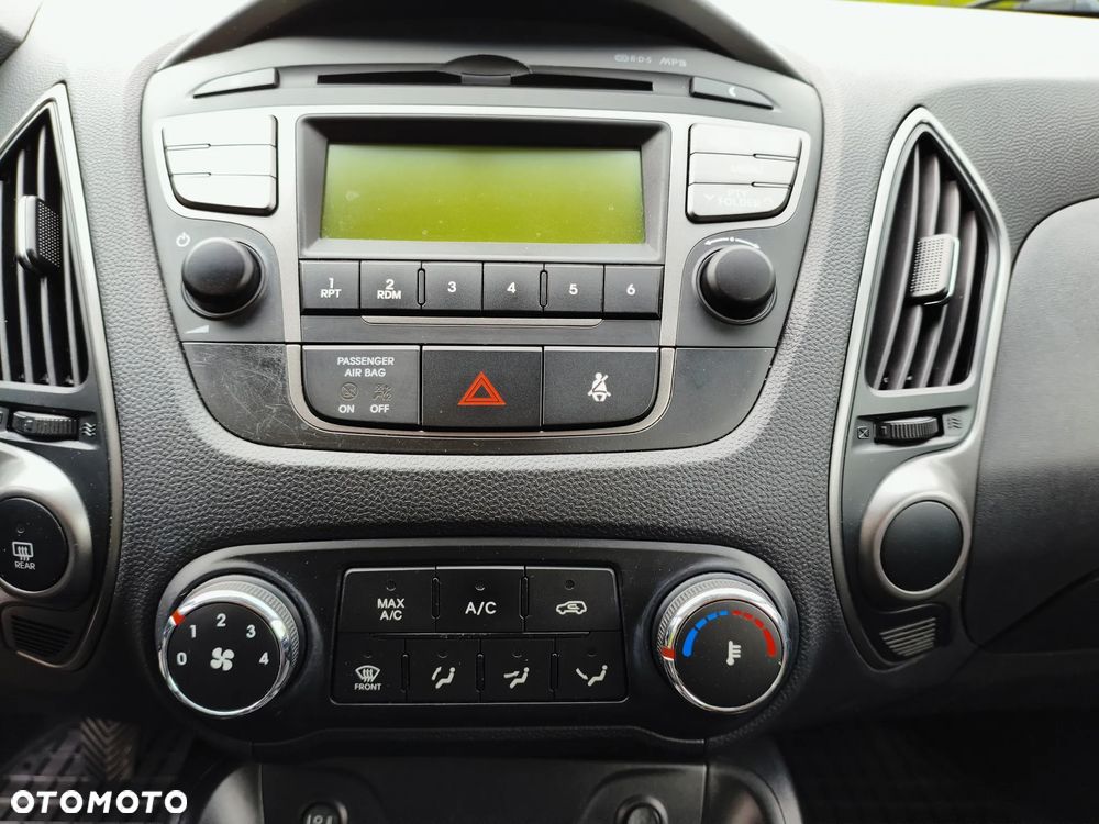 Hyundai ix35 1.6 2WD Fifa World Cup Edition - 23
