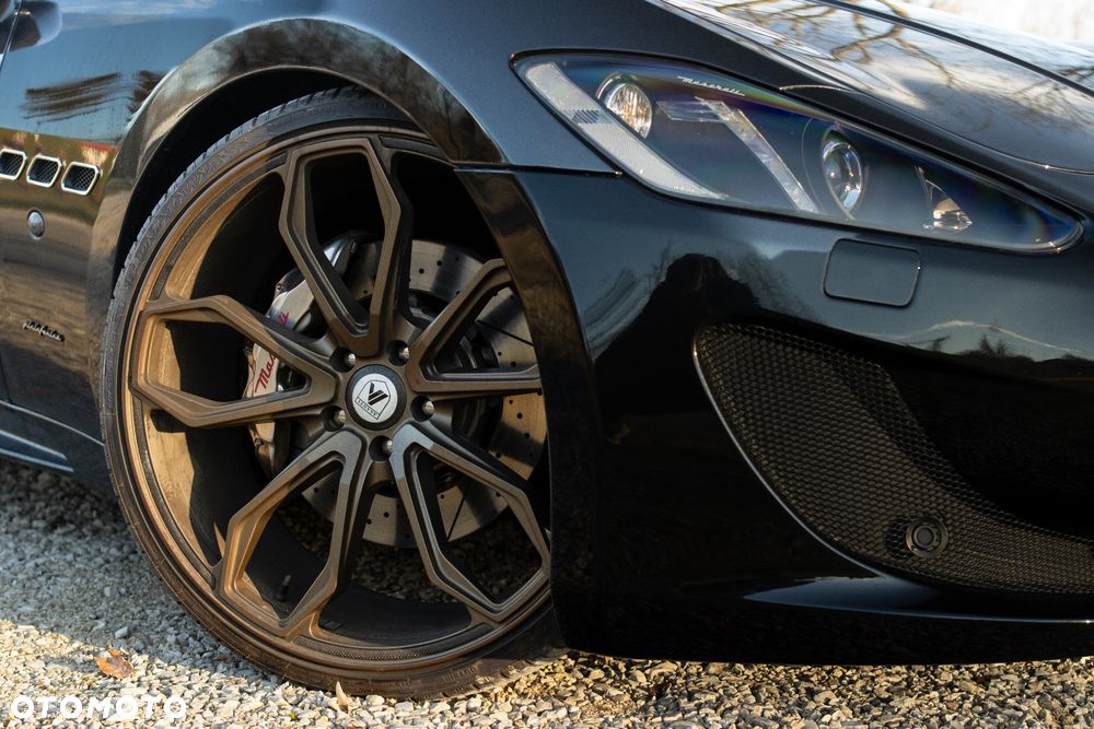 Maserati GranTurismo S - 10