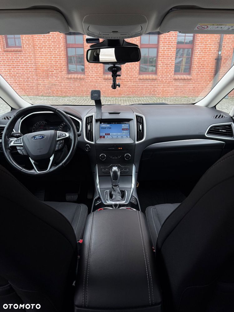 Ford S-Max 2.0 TDCi Titanium PowerShift - 6
