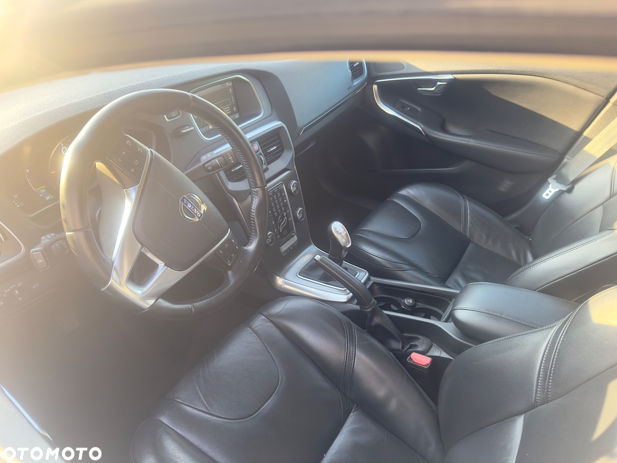 Volvo V40 D2 R-Design Momentum - 9