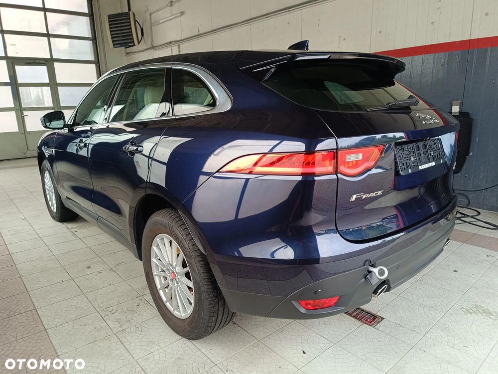 Jaguar F-Pace 2.0 i4D AWD Prestige - 22