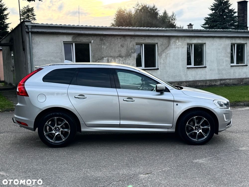 Volvo XC 60 D3 Drive-E Ocean Race - 40