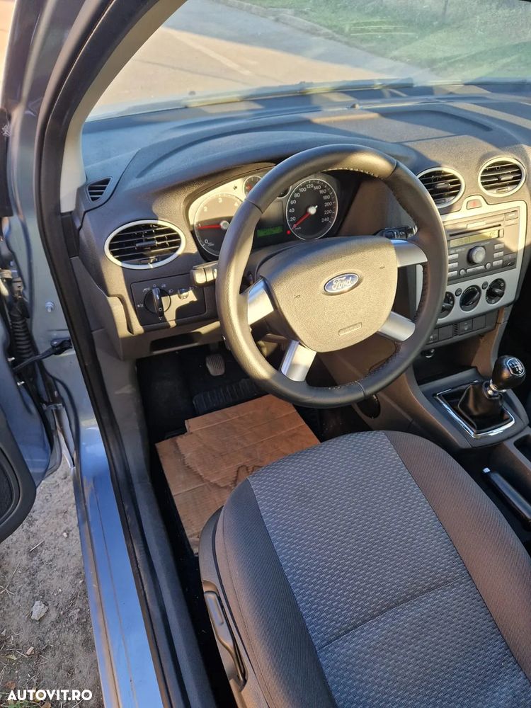 Ford Focus - 4