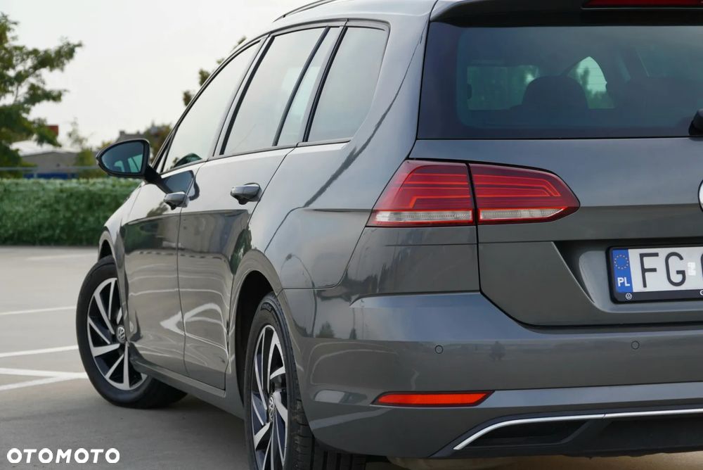 Volkswagen Golf - 30