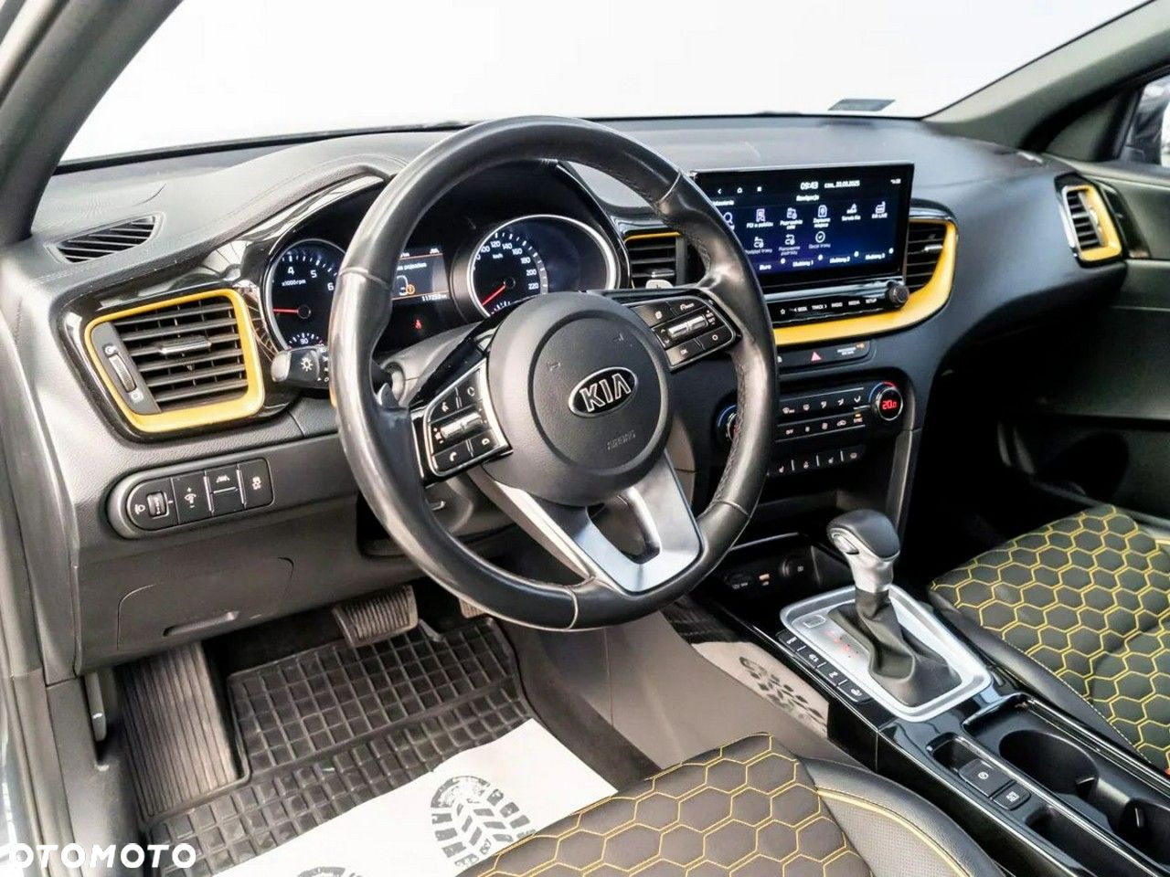 Kia XCeed 1.6 T-GDI L Business Line DCT - 23