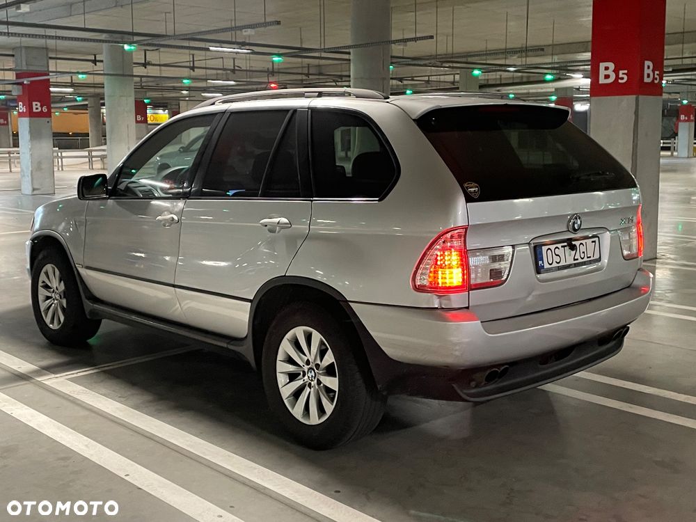 BMW X5 4.4 i Edition Exclusive - 3