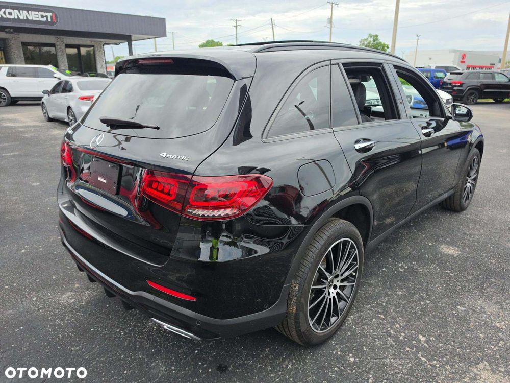 Mercedes-Benz GLC 300 4Matic 9G-TRONIC AMG Line - 4