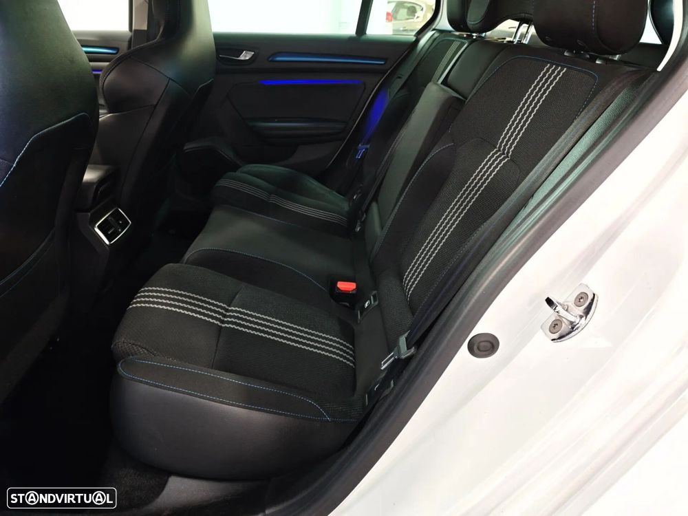 Renault Mégane Sport Tourer 1.5 dCi GT Line - 23
