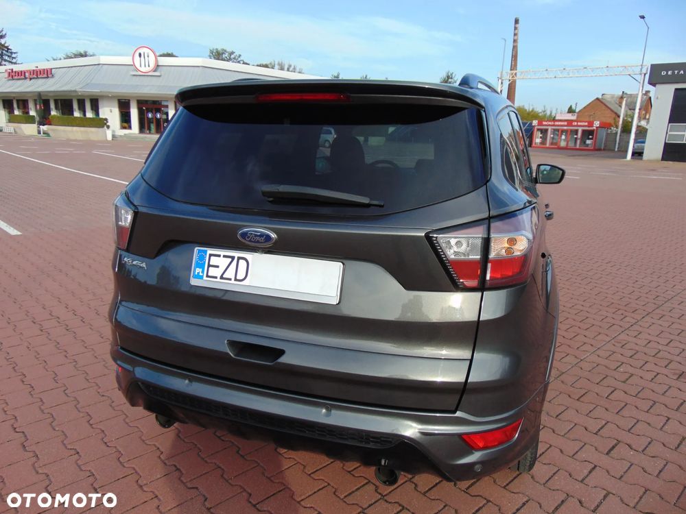 Ford Kuga 2.0 TDCi 2x4 ST-Line - 26