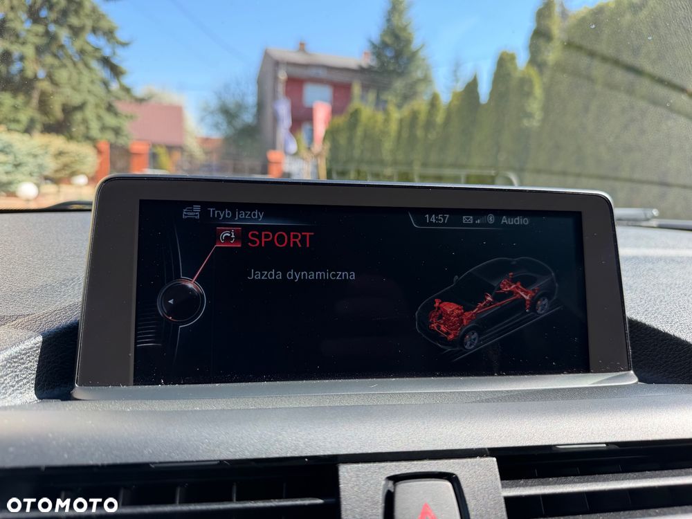 BMW Seria 2 220d Sport-Aut Sport Line - 33