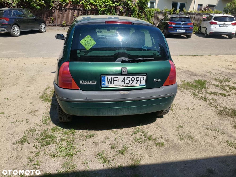 Renault Clio 1.4 RT - 13