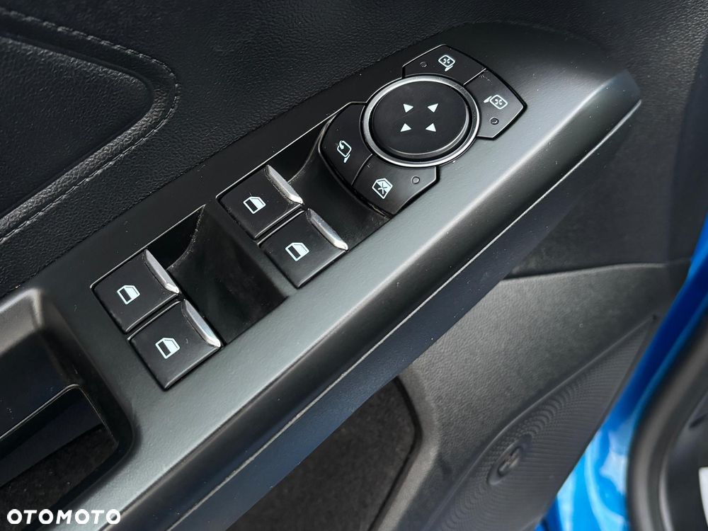 Ford Focus 1.0 EcoBoost Start-Stopp-System ST-LINE DESIGN - 18