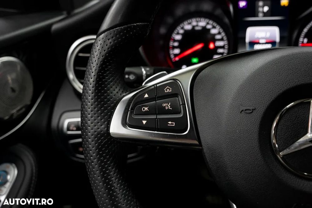 Mercedes-Benz GLC 250 d 4Matic 9G-TRONIC AMG Line - 37