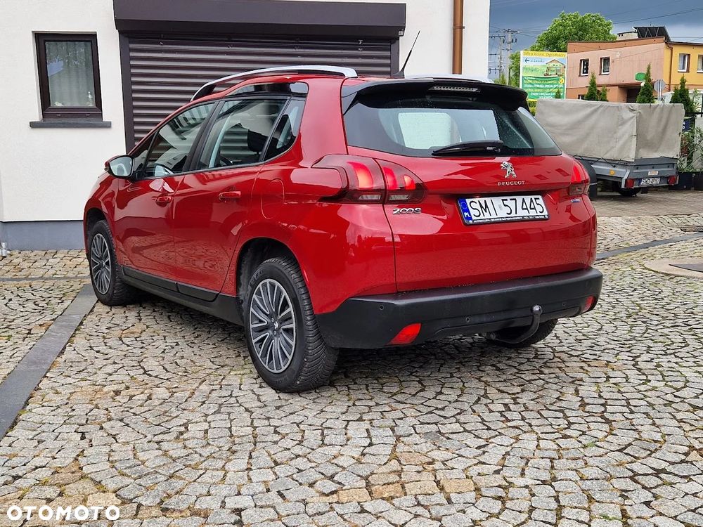 Peugeot 2008 PureTech 110 Stop&Start Allure - 19