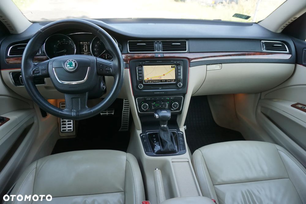 Skoda Superb 2.0 TSI L&K DSG - 13
