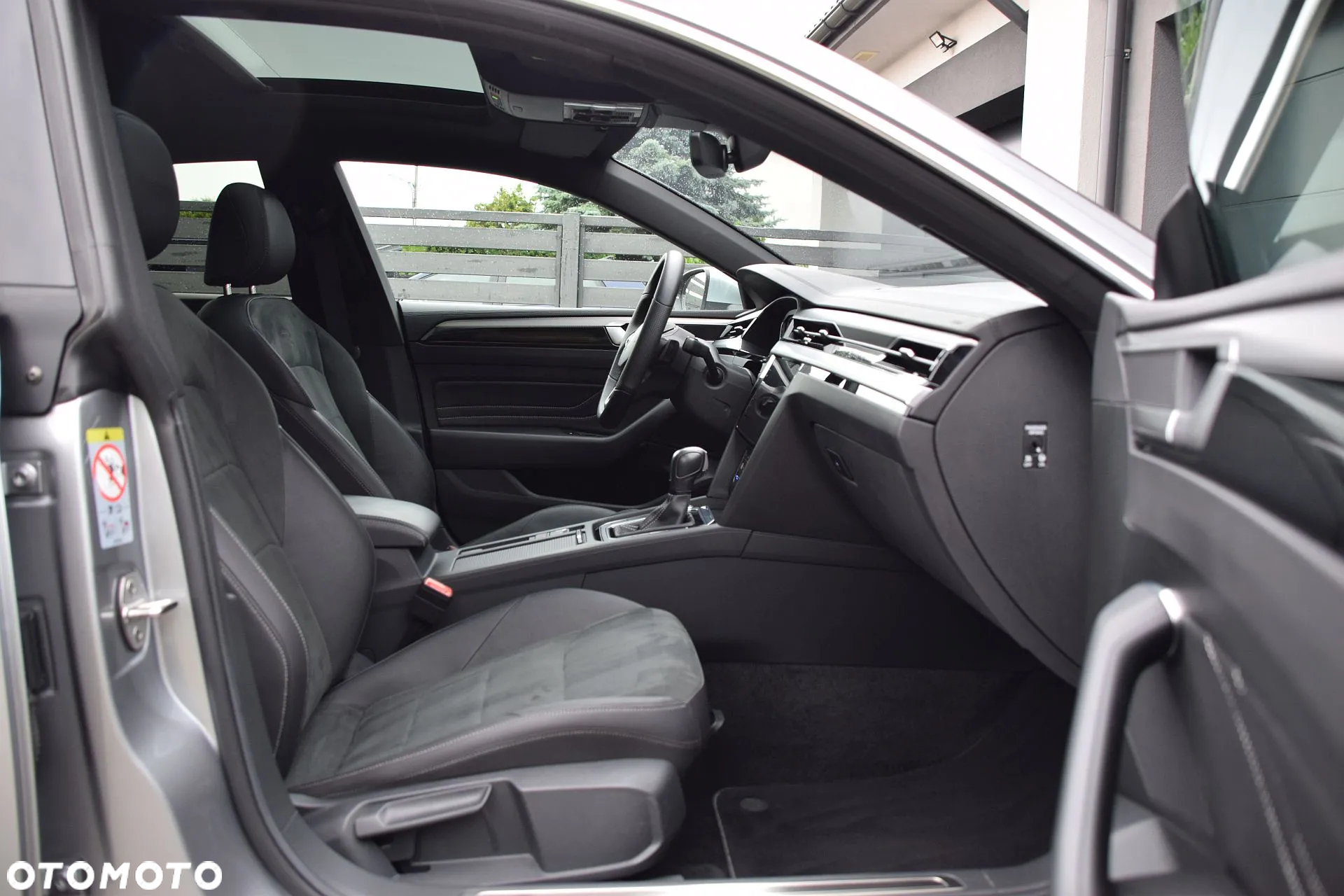 Volkswagen Arteon 2.0 TDI R-Line DSG - 28