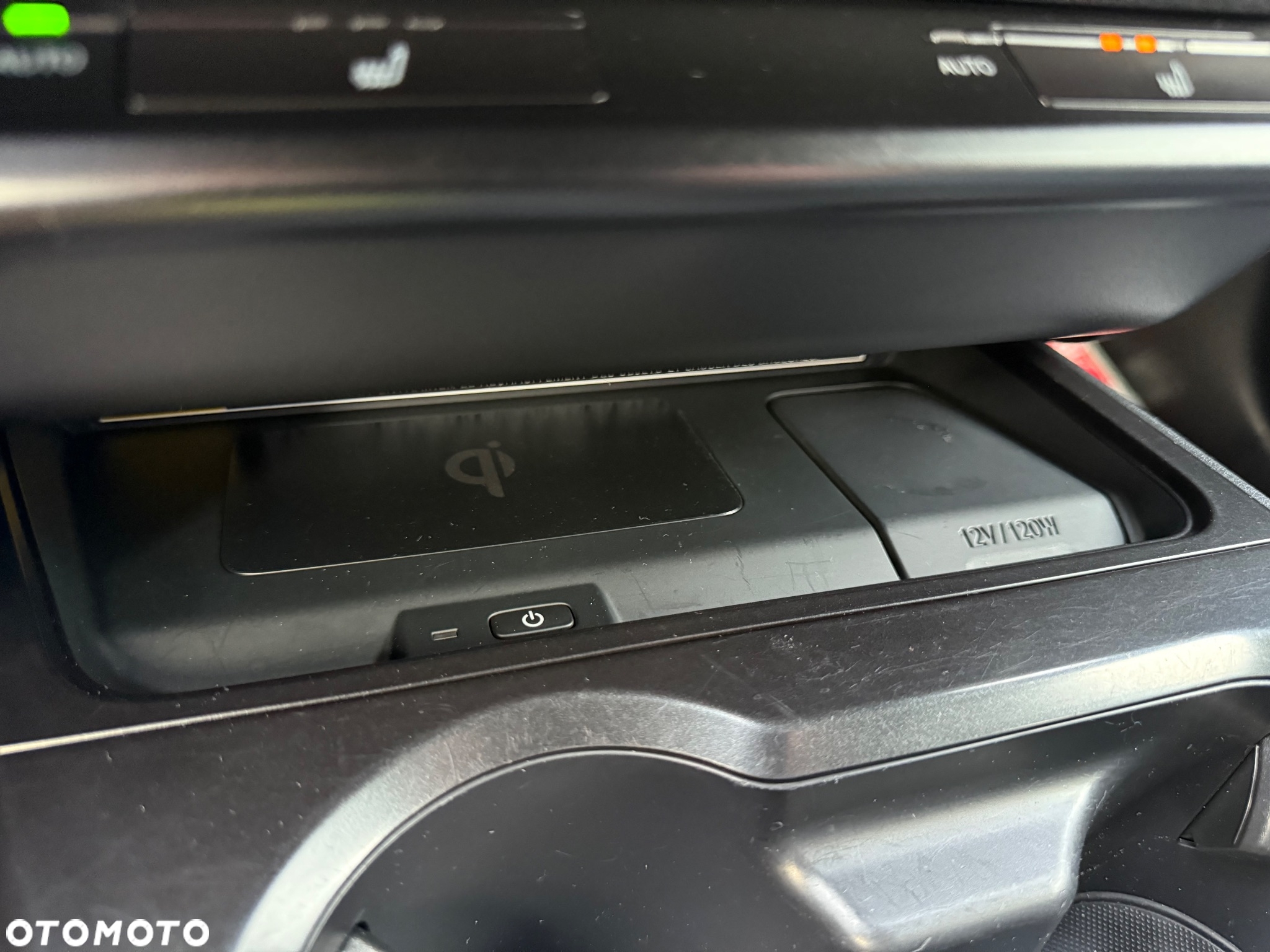 Lexus UX - 21