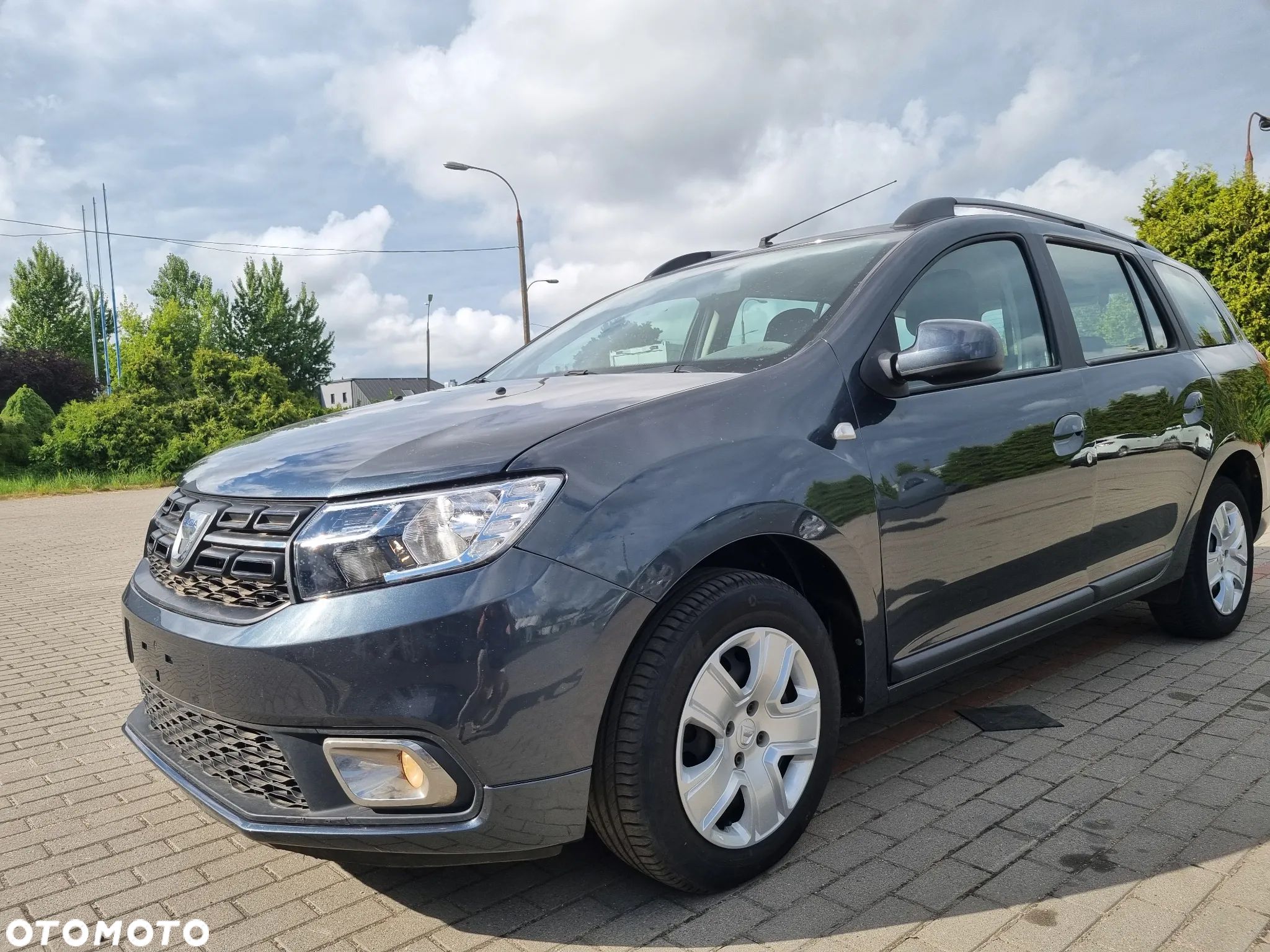 Dacia Logan MCV SCe 75 Laureate - 1