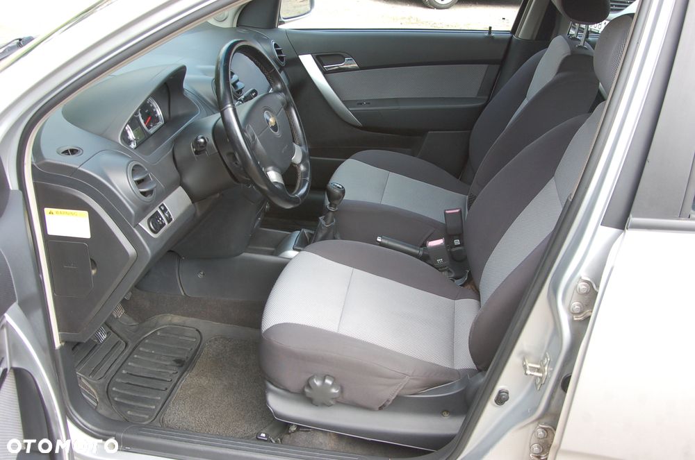 Chevrolet Aveo 1.4 16V LT - 27