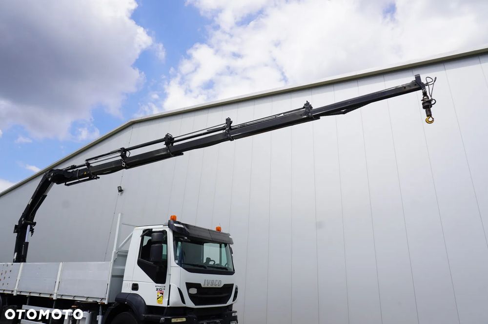 Iveco Stralis 310 E6 / 120 tys. km! / HDS HIAB 211 EP-5 HIDUO / Maks. wysięg 15 m!!! / Pilot / rotator - 13
