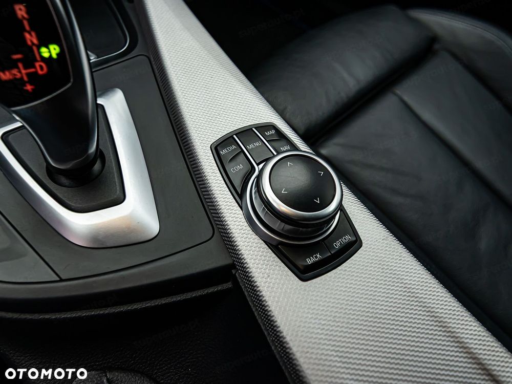 BMW Seria 3 320d M Sport - 23