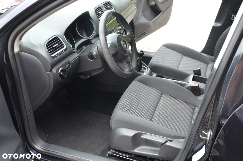 Volkswagen Golf - 2
