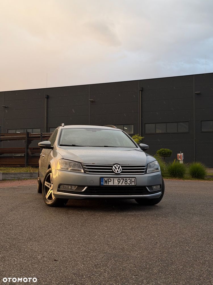 Volkswagen Passat 2.0 TDI DPF BlueMotion Technology Comfortline - 1