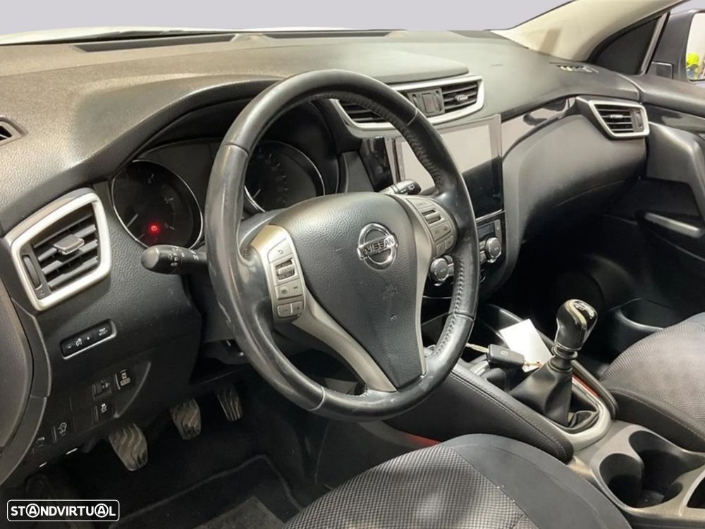 Nissan Qashqai 1.6 dCi Visia 4x4i - 5