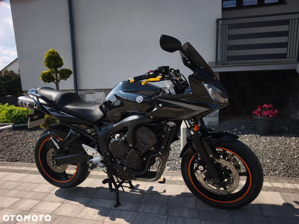 Yamaha FZ6 - 3