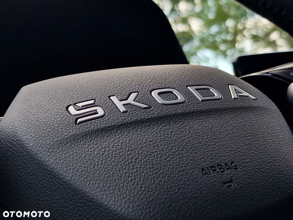 Skoda Octavia 1.5 TSI mHEV Selection DSG - 30