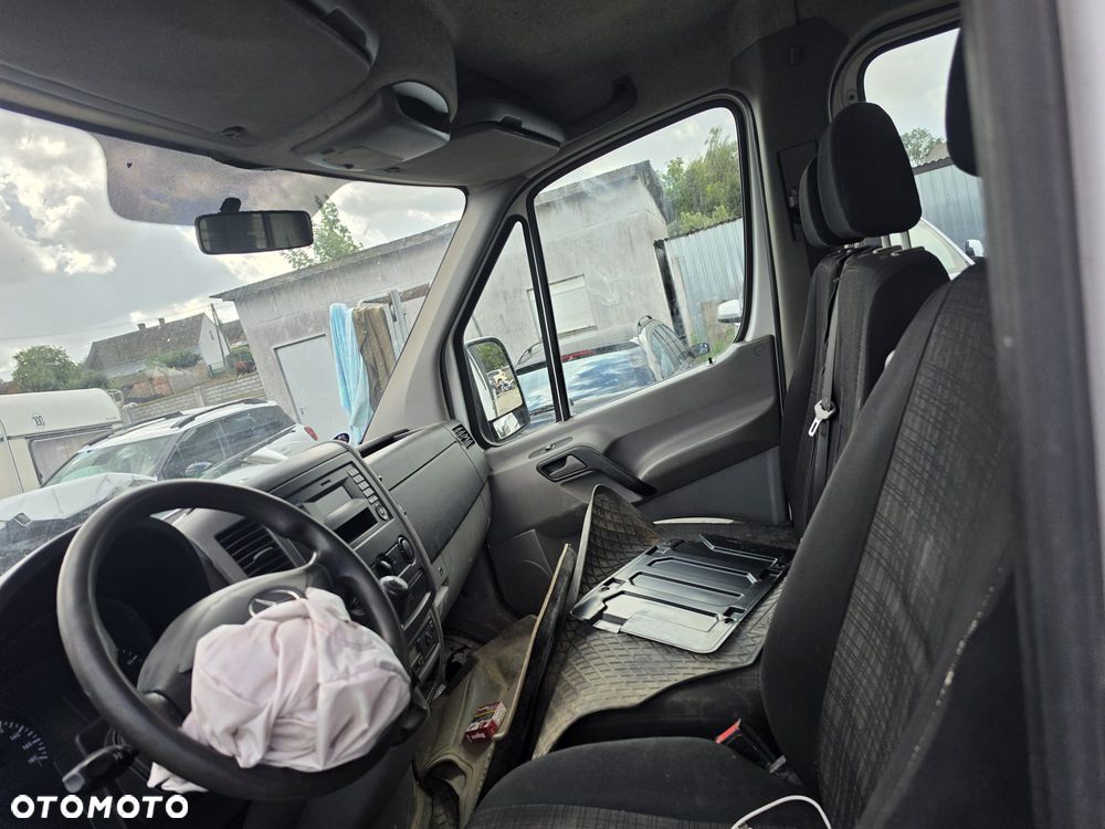 Mercedes-Benz Sprinter - 29