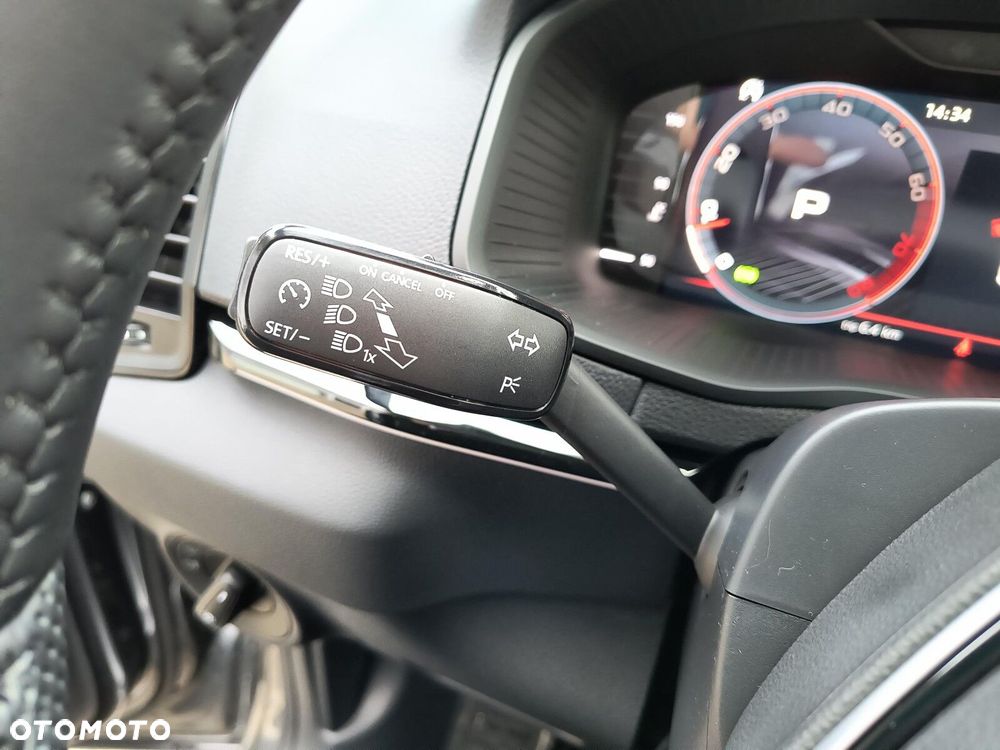 Skoda Karoq 1.5 TSI ACT Sportline DSG - 28