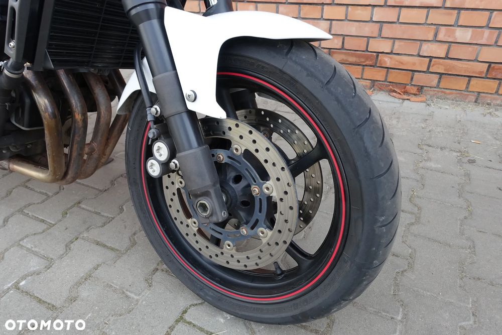 Yamaha FZ6 - 9