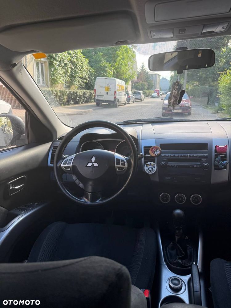 Mitsubishi Outlander 2.0 DID Intense - 1