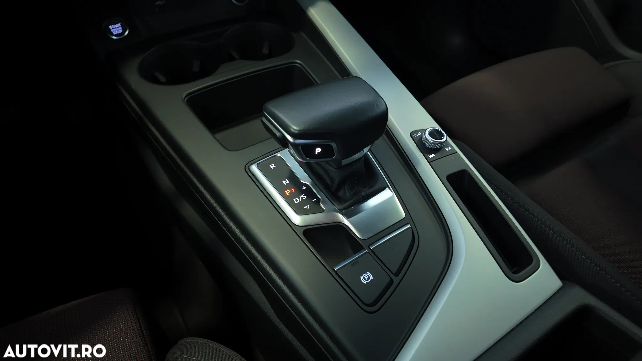 Audi A4 40 TDI S tronic S line - 26