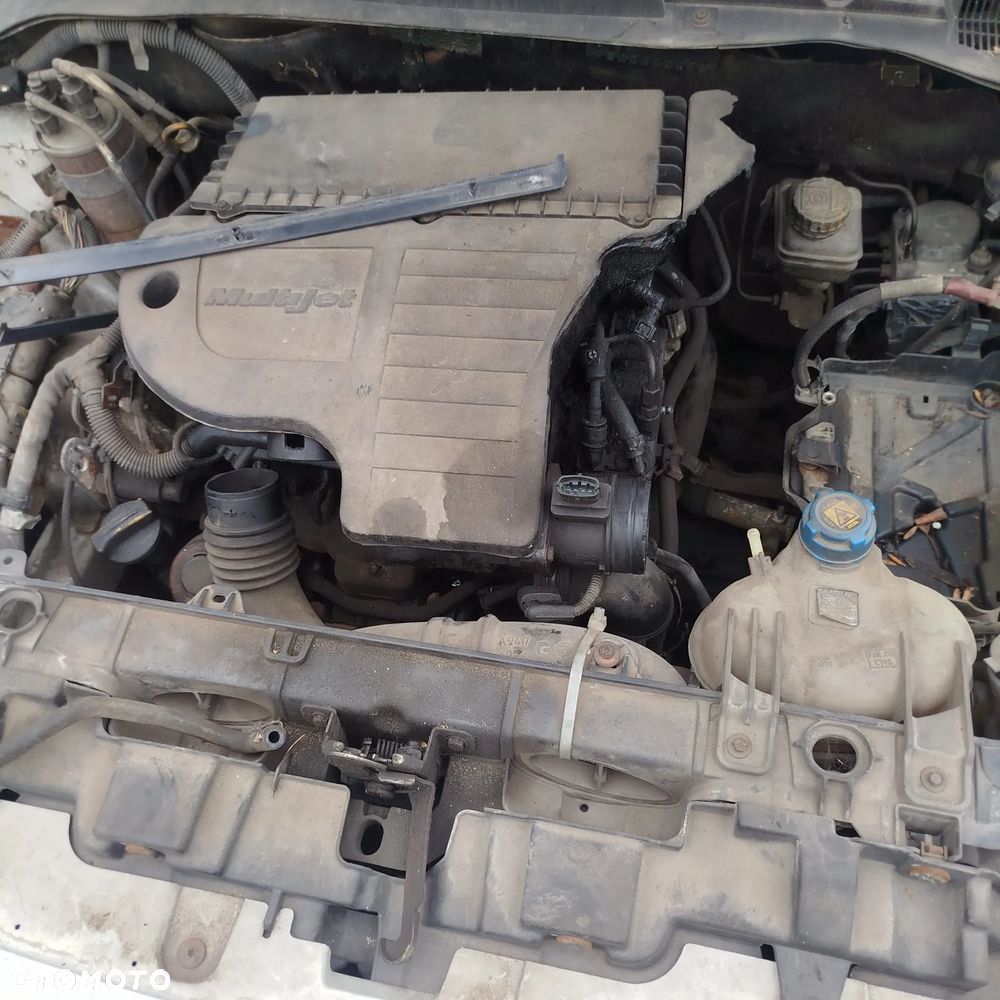 Fiat Grande Punto  na części . - 4