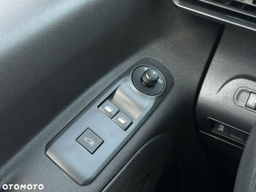Toyota Proace City - 21