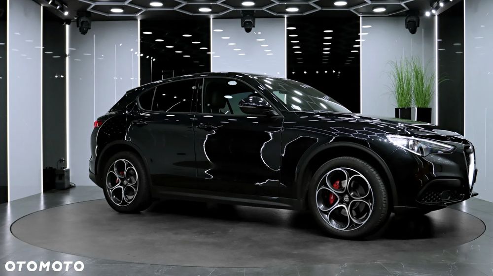 Alfa Romeo Stelvio 2.0 Turbo Executive Q4 - 12