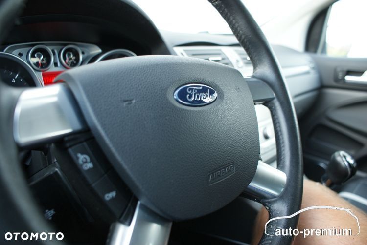 Ford Kuga 2.0 TDCi 4x4 Titanium - 10