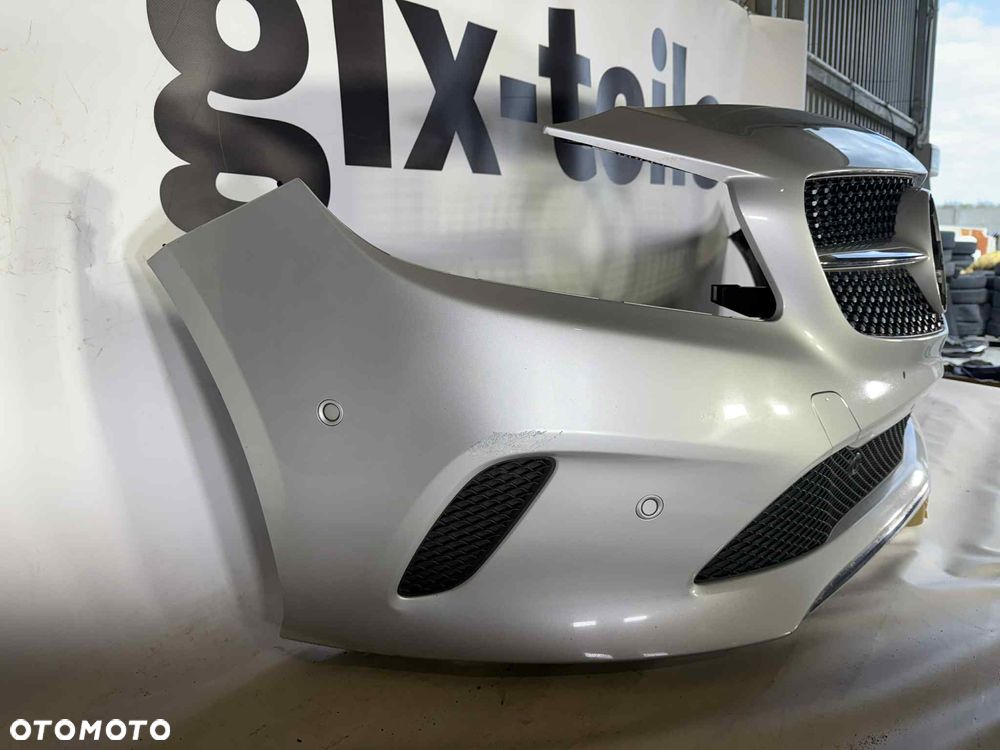 Mercedes Benz A Klasa W176 FL Zderzak Przód Przedni kompletny 6xPDC 761 - 12