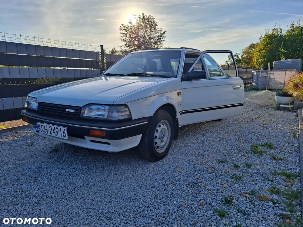 Mazda 323 - 3
