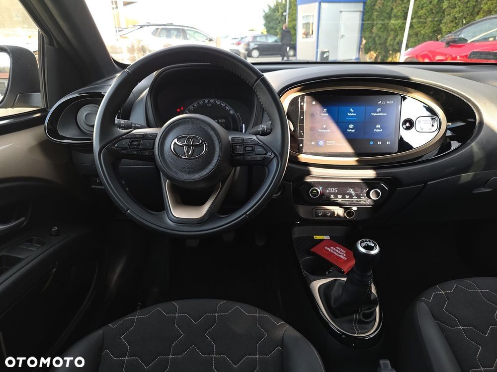 Toyota Aygo X - 11