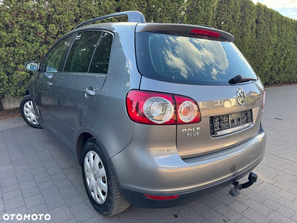 Volkswagen Golf Plus 1.6 Comfortline - 10