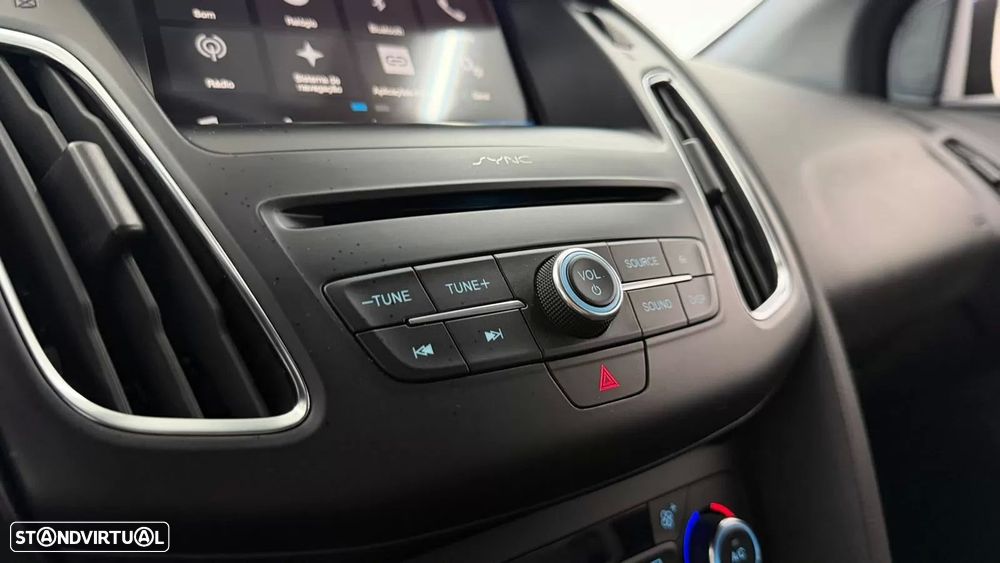 Ford Focus SW 1.0 EcoBoost ST-Line - 19